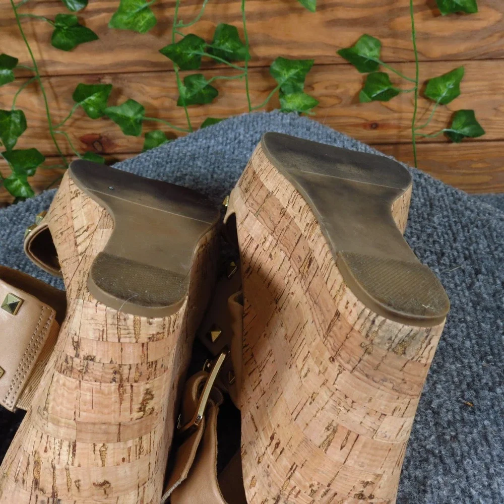 Torrid‎ Women 7.5 WW Extra Wide Tan Studded Platform Cork Wedge Heels Sandals